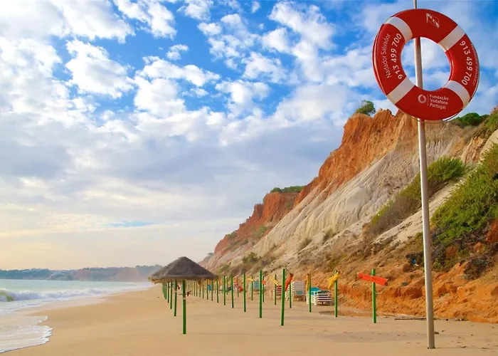 Sunny Facing The Pool By Algarve Dream Holidays Quarteira