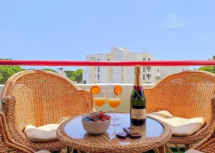 Vilamoura Facing The Pool By Algarve Dream Holidays 아파트