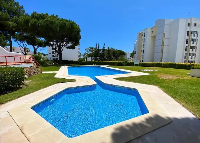 Vilamoura Facing The Pool By Algarve Dream Holidays *